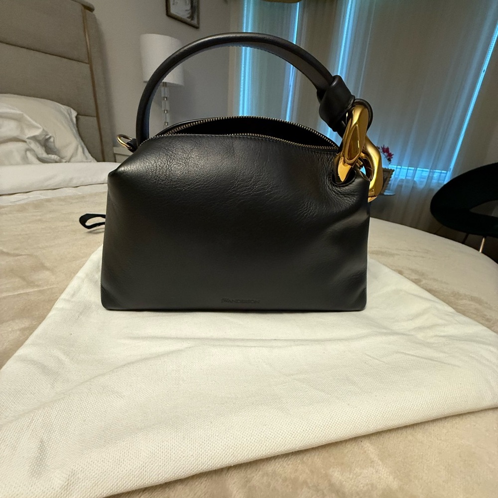 JW ANDERSON Black Corner Bag - Picture 13 of 14